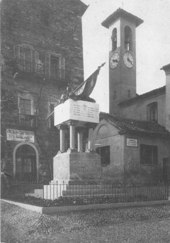 Monumento ai Caduti, fine anni '40