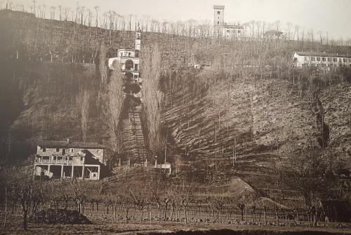 Panoramica del Santuario con Torre Bellavista sullo sfondo, anni '20