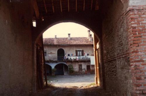 L'ingresso di Garavesa visto dal Monsereno