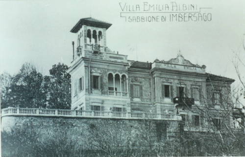 Villa Emilia Albini, nella frazione di Sabbione