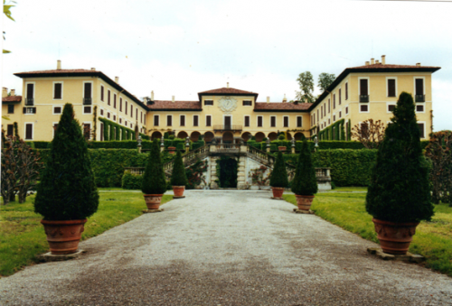 Interno di Villa Orsini-Colonna (Mombello)